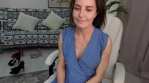 Beylly online show from 05-17-26, 02:46