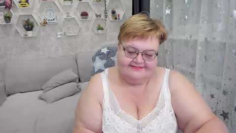Snapshot of _big_beautiful_love_ chatting on 12-29-24, 08:26 Louise ONLY IN PVT Masturbation with dildo and cum Naked Show and play with pussy Blow job Hand job ONLY IN PVT online show from 12-29-24, 08:26