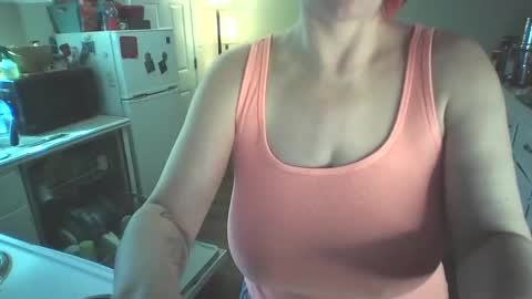 Snapshot of _big_tits_mcgee chatting on 01-23-25, 03:32 Big Tits McGee online show from 01-23-25, 03:32