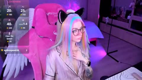 Olivia Subscribe to my Fansly -   online show from 11-06-25, 11:37