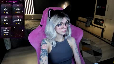 Olivia Subscribe to my Fansly -   online show from 03-18-26, 11:08