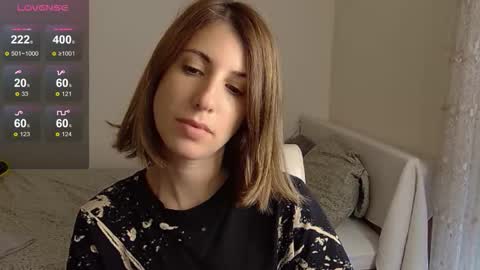 Snapshot of _blackpearl chatting on 09-27-25, 01:27 Laura online show from 09-27-25, 01:27