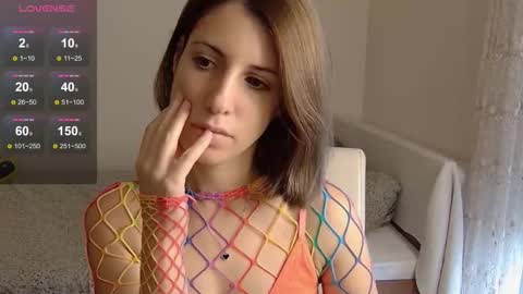 Snapshot of _blackpearl chatting on 10-13-25, 08:36 Laura online show from 10-13-25, 08:36