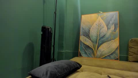 _bunny_boy_ online show from 10-08-25, 02:42