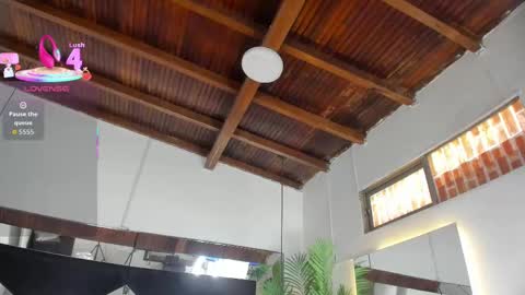 Snapshot of _candy_sweet chatting on 10-06-25, 06:49 Candy online show from 10-06-25, 06:49