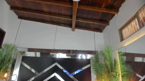 Snapshot of _candy_sweet chatting on 10-17-25, 06:21 Candy online show from 10-17-25, 06:21