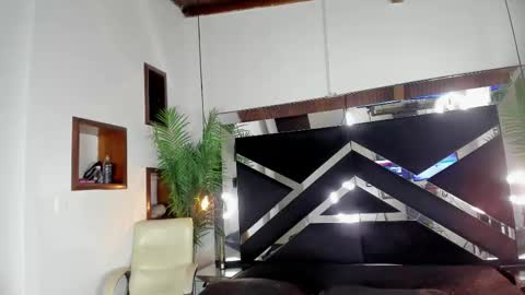 Snapshot of _candy_sweet chatting on 11-06-25, 06:09 Candy online show from 11-06-25, 06:09