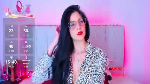Carolina  online show from 06-13-26, 07:34