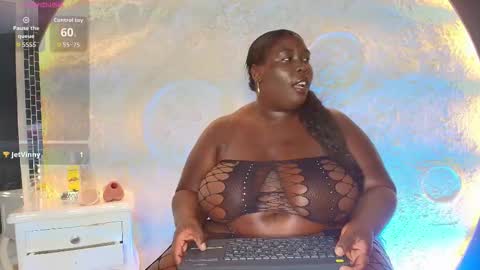 Caro. online show from 10-17-25, 08:22