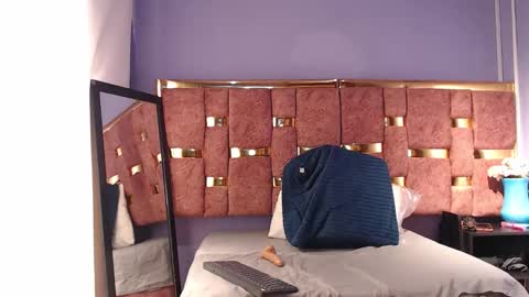 Caroline online show from 02-06-26, 10:40