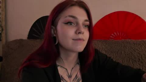 Snapshot of _caroline_coy chatting on 04-03-26, 11:52 Caroline online show from 04-03-26, 11:52