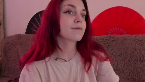 Snapshot of _caroline_coy chatting on 04-04-26, 11:51 Caroline online show from 04-04-26, 11:51