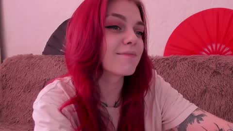 Snapshot of _caroline_coy chatting on 04-08-26, 12:16 Caroline online show from 04-08-26, 12:16