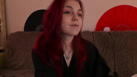 Snapshot of _caroline_coy chatting on 04-25-26, 01:41 Caroline online show from 04-25-26, 01:41