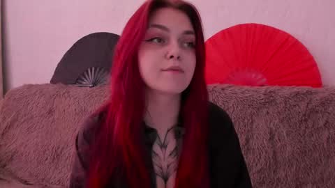 Snapshot of _caroline_coy chatting on 06-09-26, 10:27 Caroline online show from 06-09-26, 10:27