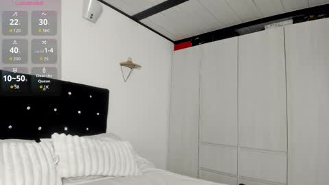 Bella  online show from 03-13-26, 11:11