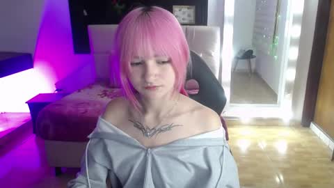 _charlotte_collins_ online show from 05-07-26, 03:50