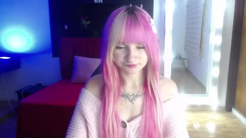 Snapshot of _charlotte_collins_ chatting on 05-21-26, 03:30 _charlotte_collins_ online show from 05-21-26, 03:30