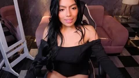 Snapshot of _charlottee_b chatting on 04-09-26, 09:09 _charlottee_b online show from 04-09-26, 09:09