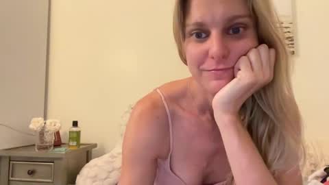 Chelsea xo online show from 02-27-25, 04:09