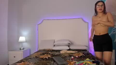 _cherry_fox online show from 04-28-26, 11:48