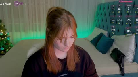 Snapshot of _chlo_e chatting on 12-22-24, 01:12 Alisa NO NUDE online show from 12-22-24, 01:12