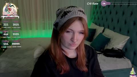 Snapshot of _chlo_e chatting on 01-12-25, 01:11 Alisa NO NUDE online show from 01-12-25, 01:11