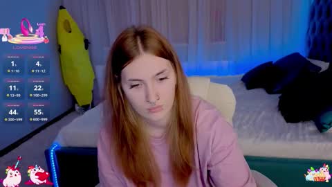 Alisa NO NUDE online show from 10-10-25, 12:31