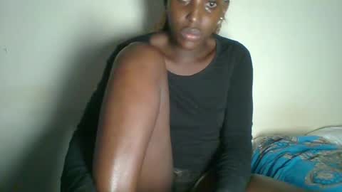 clara online show from 02-09-25, 01:14