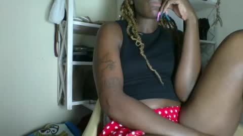 clara online show from 05-01-26, 09:03