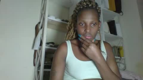 clara online show from 05-05-26, 08:33