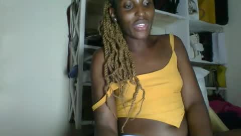clara online show from 05-10-26, 01:49