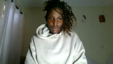 clara online show from 06-22-26, 08:44