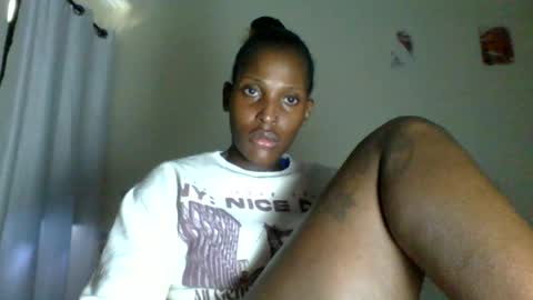 clara online show from 07-18-26, 06:39