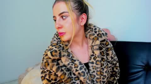 Snapshot of _cloe_1 chatting on 12-14-24, 04:12 Chloe online show from 12-14-24, 04:12