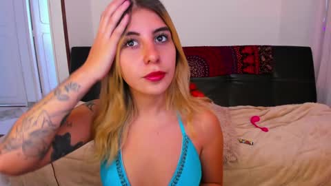 Snapshot of _cloe_1 chatting on 01-23-25, 04:59 Chloe online show from 01-23-25, 04:59