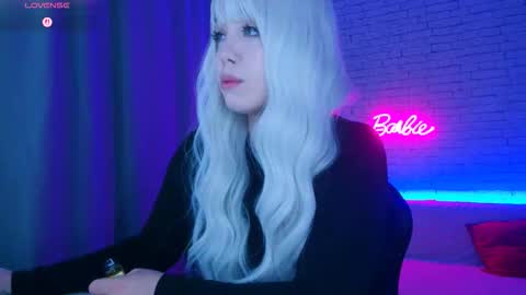 Snapshot of _crazybee_ chatting on 03-19-26, 06:06 Nica online show from 03-19-26, 06:06