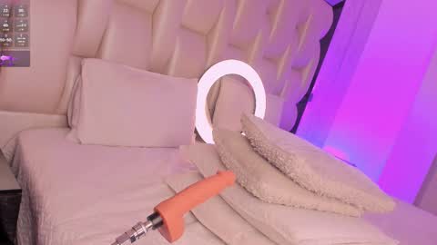     online show from 03-09-26, 08:35