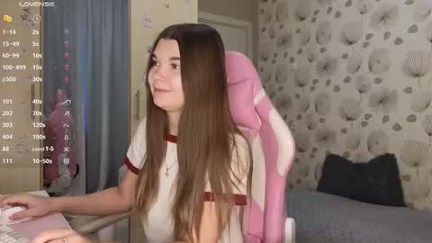 _cute_ice online show from 10-04-25, 04:32