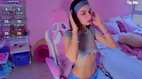Snapshot of _cute_isabella_ chatting on 07-20-26, 10:12 _cute_isabella_ online show from 07-20-26, 10:12