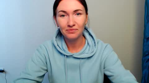 Snapshot of _cutie_and_shy_ chatting on 09-25-25, 06:39 _cutie_and_shy_ online show from 09-25-25, 06:39