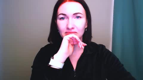 Snapshot of _cutie_and_shy_ chatting on 11-21-25, 07:40 _cutie_and_shy_ online show from 11-21-25, 07:40