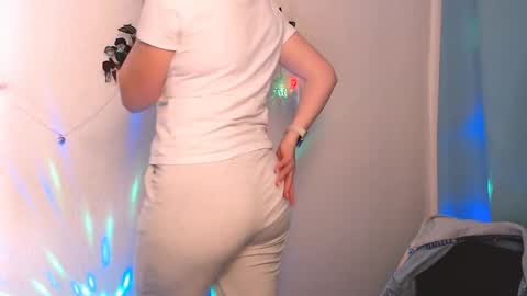 _cutie_and_shy_ online show from 05-06-26, 06:41