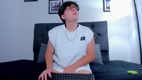 Darcy online show from 01-19-26, 12:42