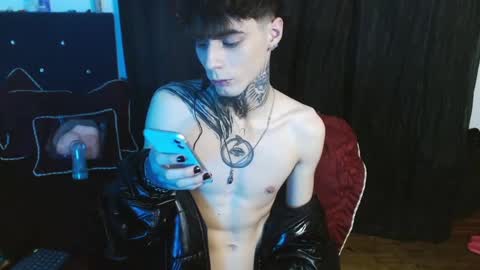 Snapshot of _daddy_nate chatting on 09-30-25, 04:17 Nate Evans 50 OF online show from 09-30-25, 04:17