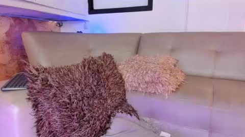 Snapshot of _dahiana_1 chatting on 03-04-26, 01:11 Dahiana Lincoln online show from 03-04-26, 01:11