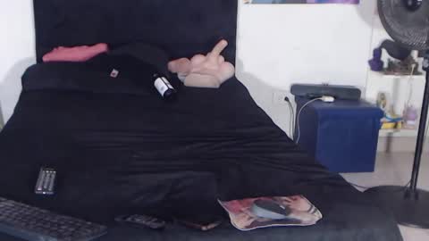 Darkitty online show from 05-21-26, 04:19