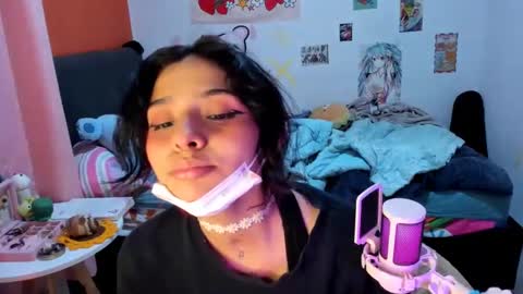 Snapshot of _dayanne_ chatting on 12-28-24, 03:58 Pao online show from 12-28-24, 03:58