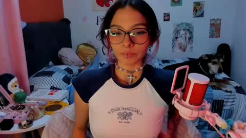 Snapshot of _dayanne_ chatting on 01-20-25, 02:43 Pao online show from 01-20-25, 02:43