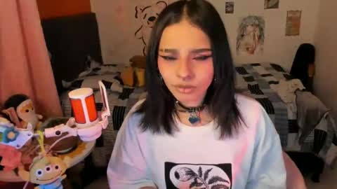 Snapshot of _dayanne_ chatting on 09-09-25, 02:44 Pao online show from 09-09-25, 02:44